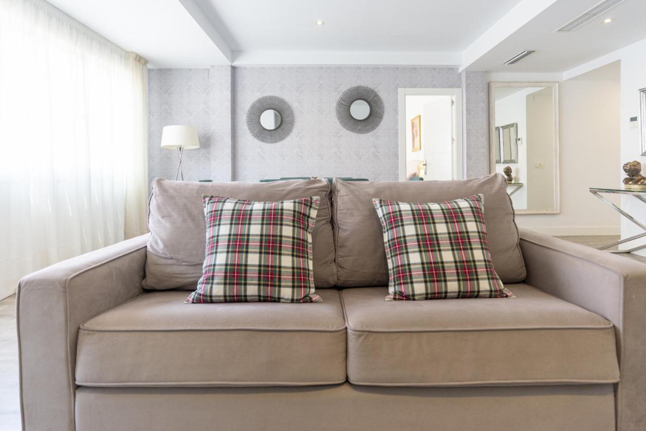 Soho Premium 4 Bedrooms Apartment Málaga Buitenkant foto